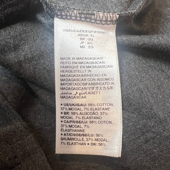 Amazon Essentials Women's XL Dark Gray Long Sleeve Top Cleanfit Minimal - Picture 7 of 8